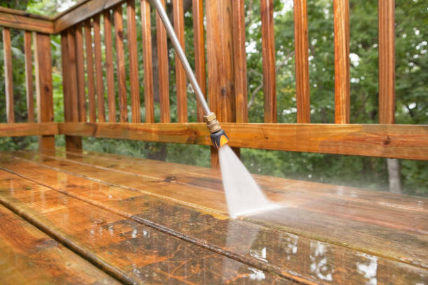Best Garage Pressure Washing  in Martha Lake, WA